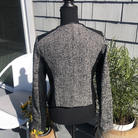 Black and grey tweed jacket with leather detail - Picture 3 of 5